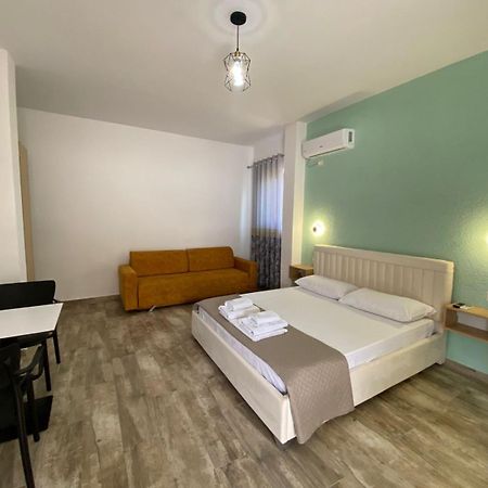 Gray&Oli Studios Vlorë Esterno foto
