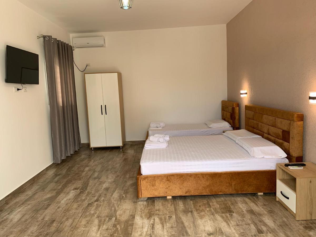 Gray&Oli Studios Vlorë Esterno foto