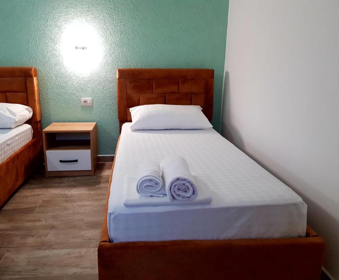Gray&Oli Studios Vlorë Esterno foto