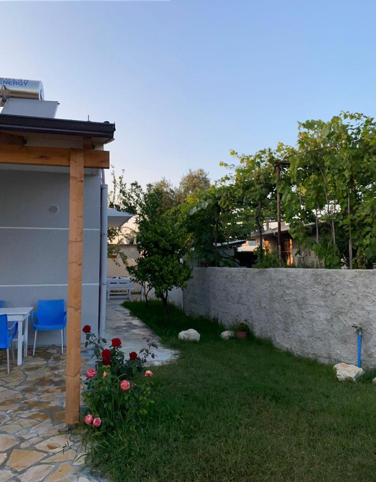 Gray&Oli Studios Vlorë Esterno foto