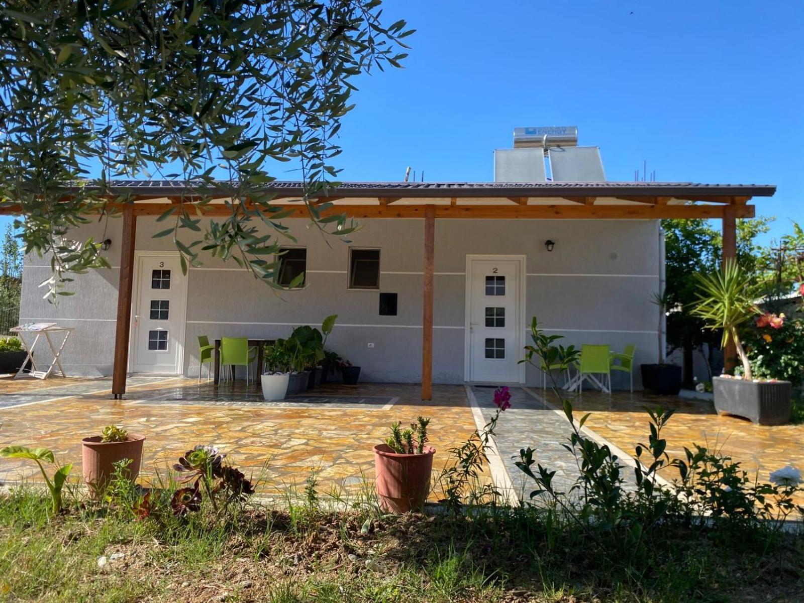 Gray&Oli Studios Vlorë Esterno foto